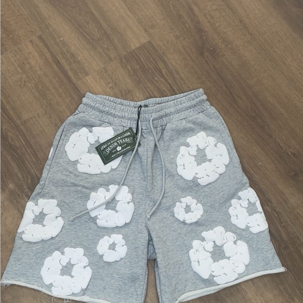 Gray and White Sweat Shorts for Relaxed Comfort